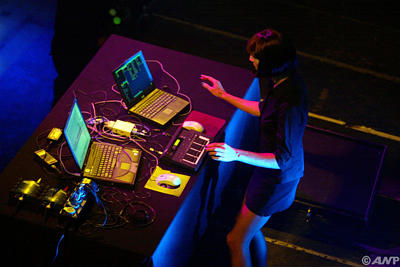 Chris Korda performing at Paradiso in Amsterdam, 13 Nov. 2002